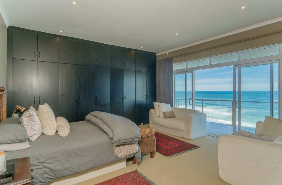 5 Bedroom Property for Sale in Misty Cliffs Western Cape